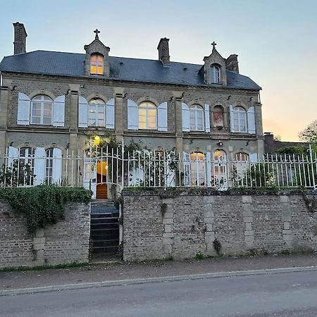 Les Anges Bed & Breakfast Oneux Eksteriør bilde