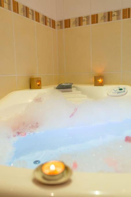 Les Anges Bed & Breakfast Oneux Eksteriør bilde